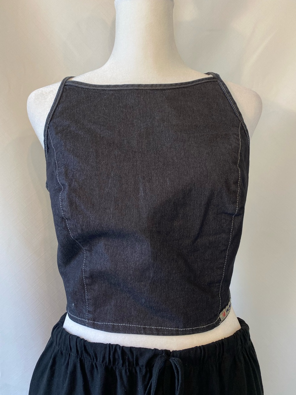 Vintage Hollywood The Jean People Washed Black Cropped High Neck Halter Top MD